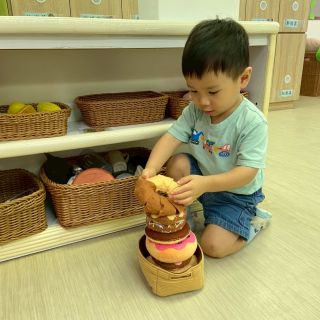 LINE_ALBUM_6社 吹泡泡 安慰同學 排隊 shopping_250713_3