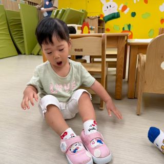 LINE_ALBUM_左右腳_260610_41